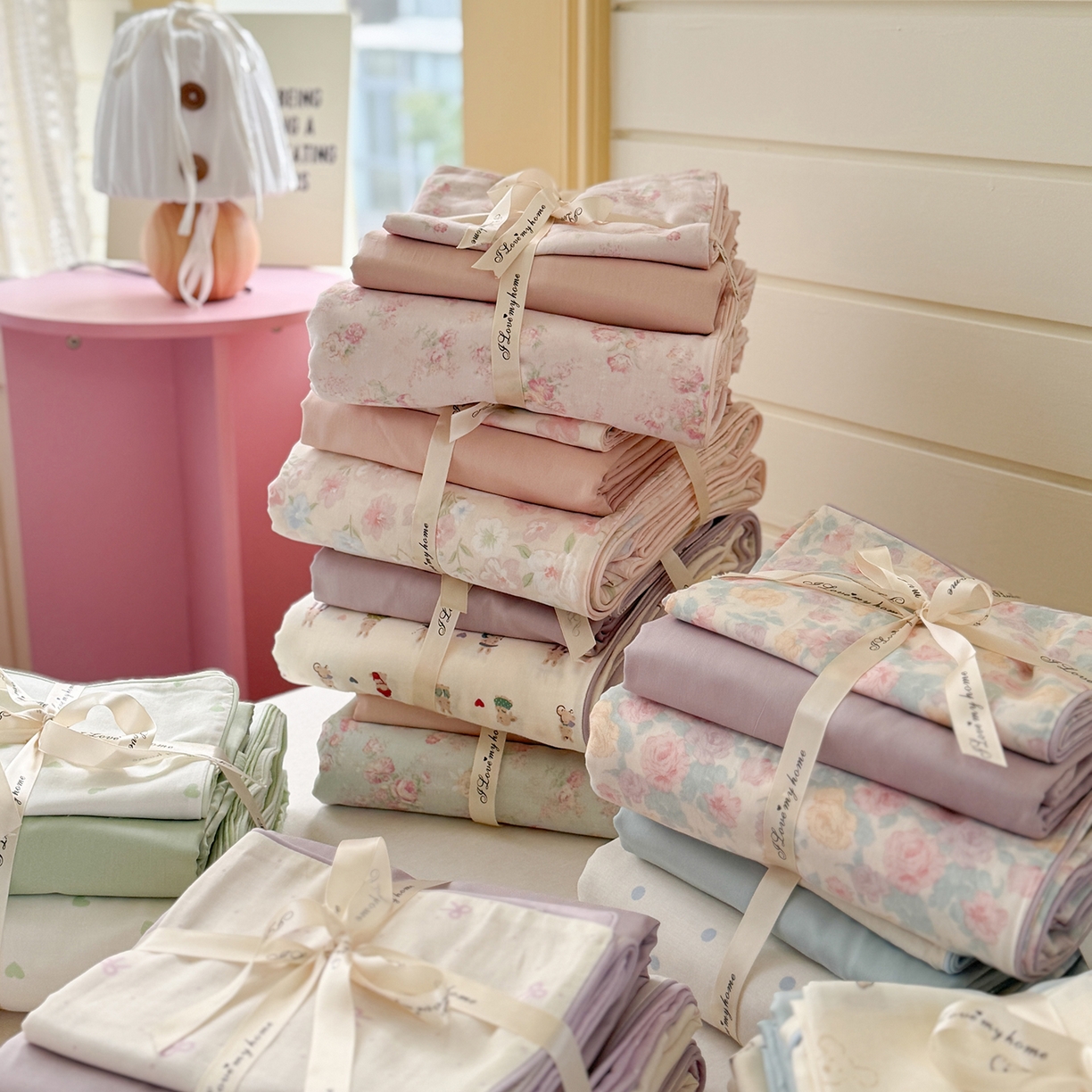 91家纺网 家纺一手货源 找家纺 麦伦家居 2025新品嵌绳款全棉双层纱四件套 组合图