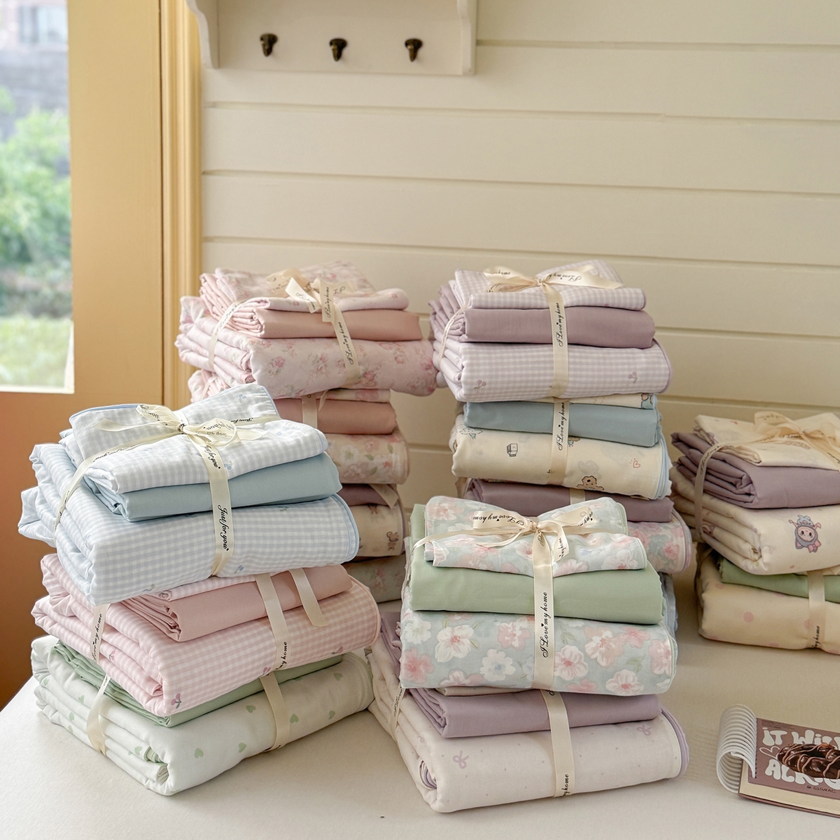 91家纺网 家纺一手货源 找家纺 麦伦家居 2025新品嵌绳款全棉双层纱四件套 组合图