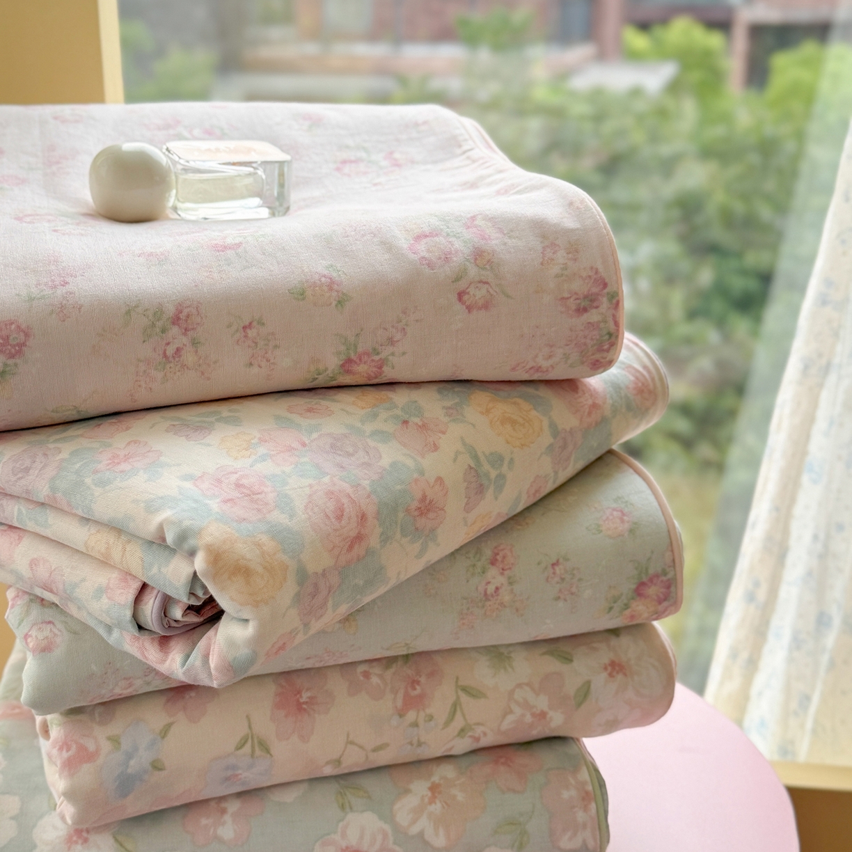 91家纺网 家纺一手货源 找家纺 麦伦家居 2025新品嵌绳款全棉双层纱四件套 组合图