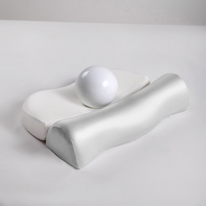 91家纺网 家纺一手货源 找家纺 靓星家纺 2025新款牵引记忆枕芯锦氨透气凉感零压深睡记忆牵引按摩枕芯枕头 白+灰