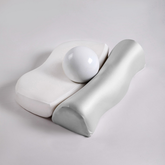 91家纺网 家纺一手货源 找家纺 靓星家纺 2025新款牵引记忆枕芯锦氨透气凉感零压深睡记忆牵引按摩枕芯枕头 白+灰