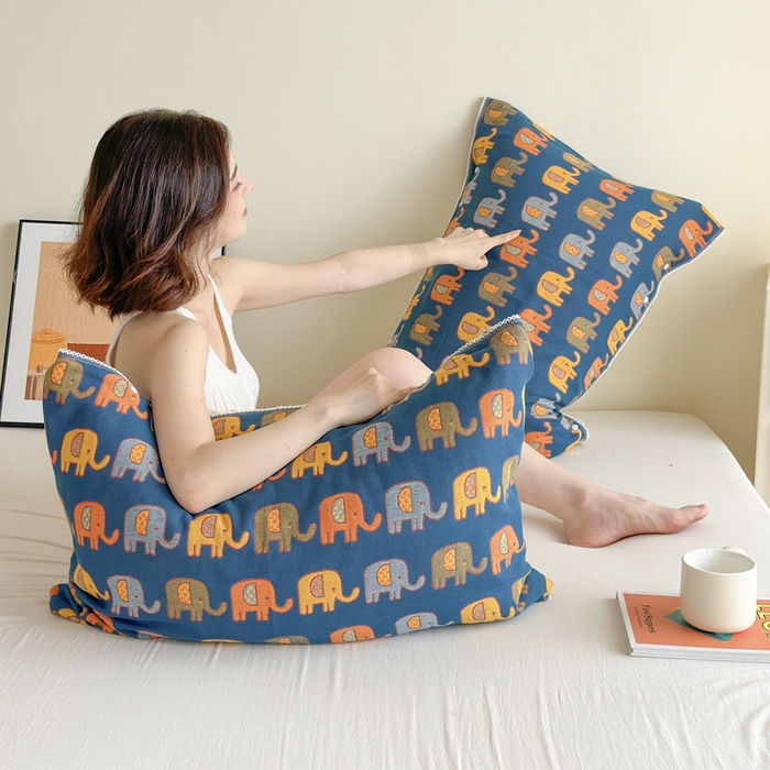 91家纺网 家纺一手货源 找家纺 朴尔家纺-毛巾被2025新款半包可调节暗扣魔术全棉三层纱布枕巾 多彩小象-蓝黄