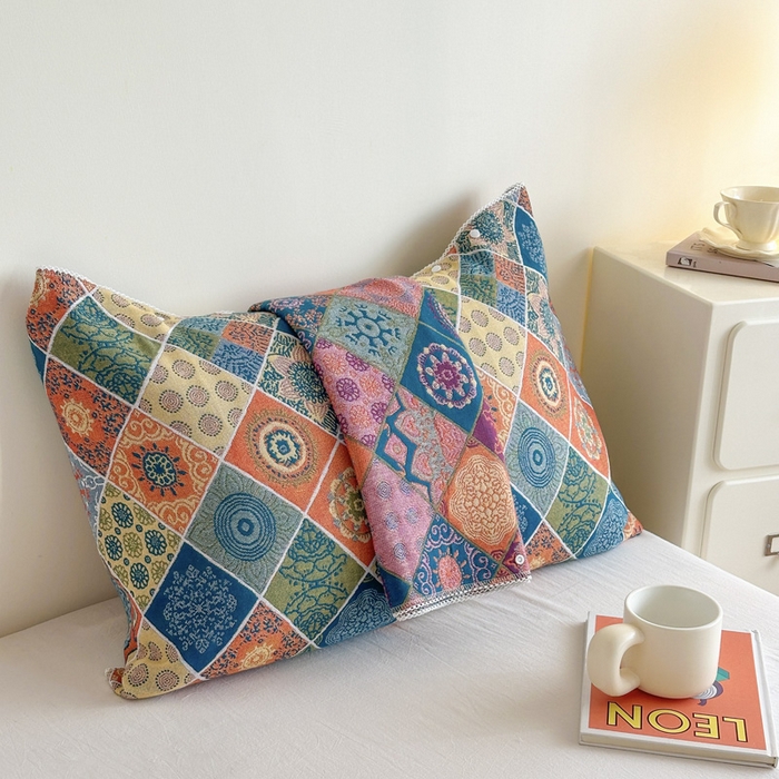 91家纺网 家纺一手货源 找家纺 朴尔家纺-毛巾被2025新款半包可调节暗扣魔术全棉三层纱布枕巾 欧式卷草纹