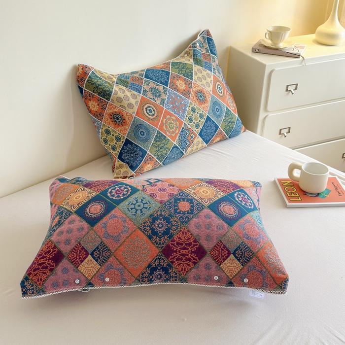 91家纺网 家纺一手货源 找家纺 朴尔家纺-毛巾被2025新款半包可调节暗扣魔术全棉三层纱布枕巾 欧式卷草纹