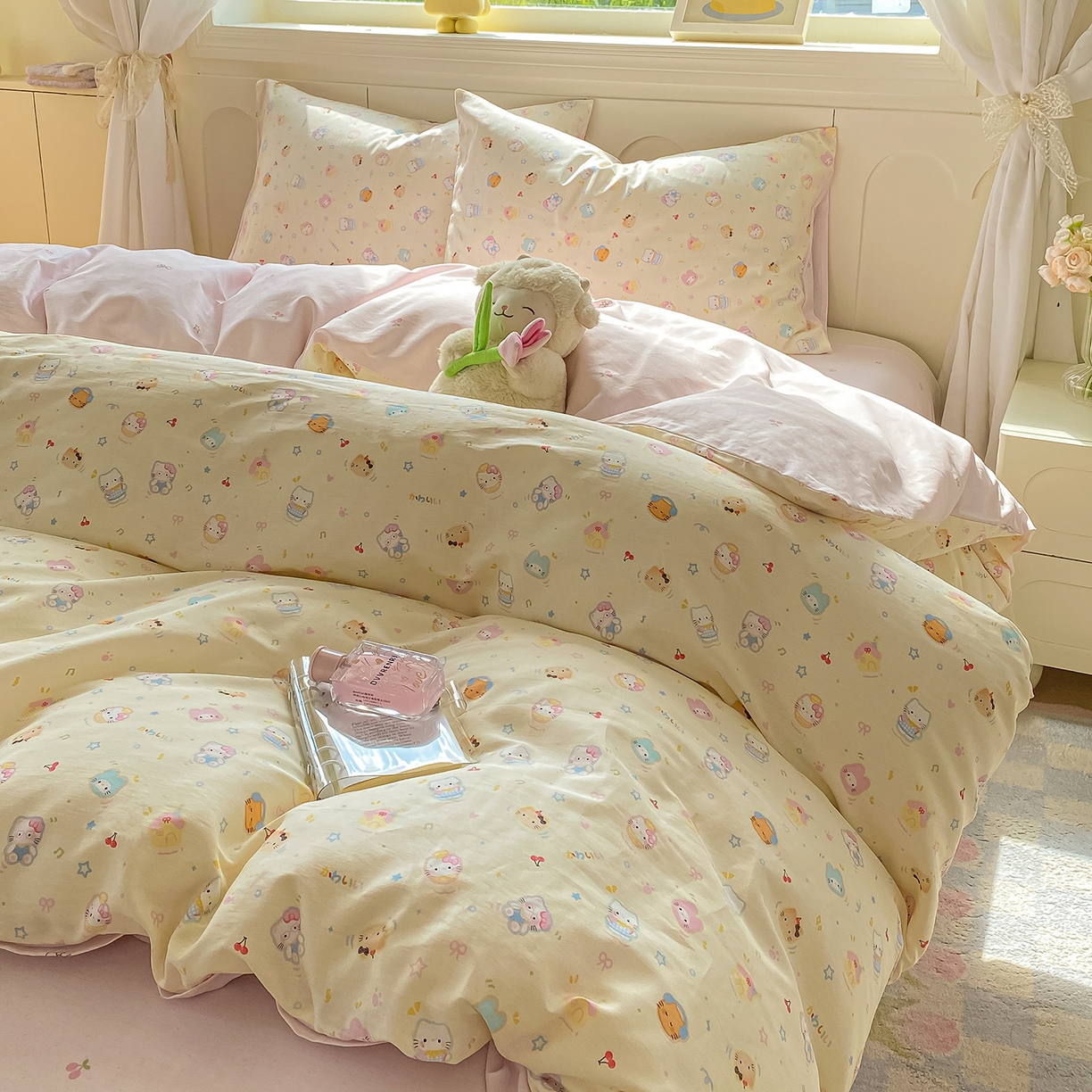 91家纺网 家纺一手货源 找家纺 黑马家居 2025新款13070全棉田园小清新单品被套系列 凯蒂猫