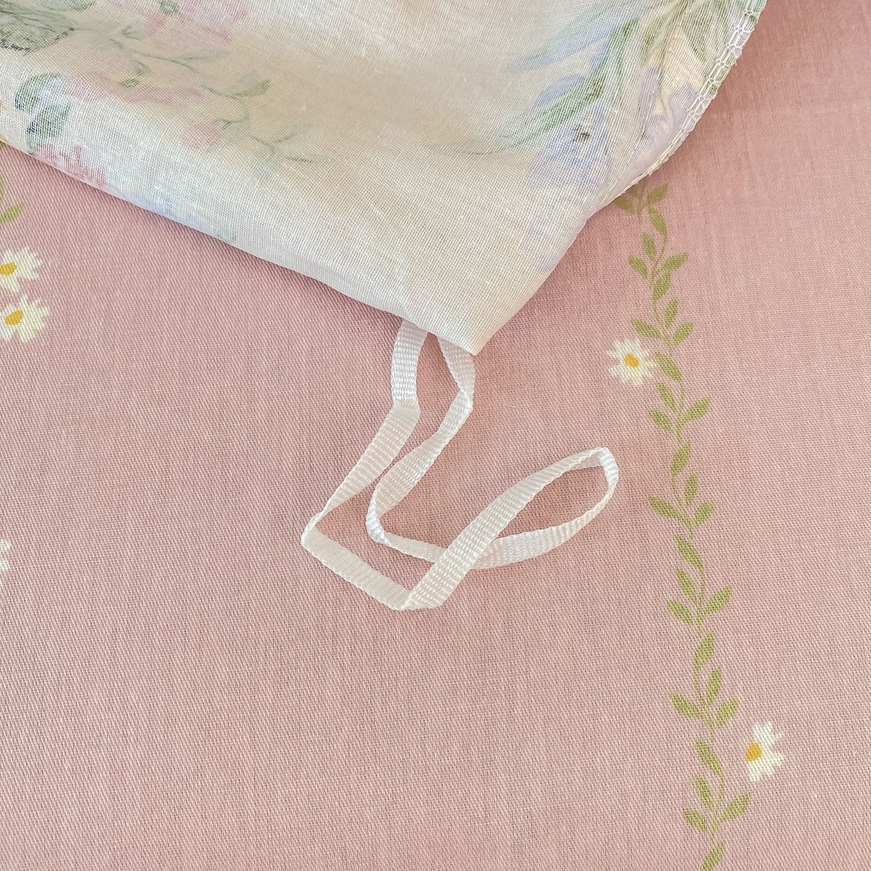 91家纺网 家纺一手货源 找家纺 黑马家居 2025新款13070全棉田园小清新四件套系列 凯蒂猫