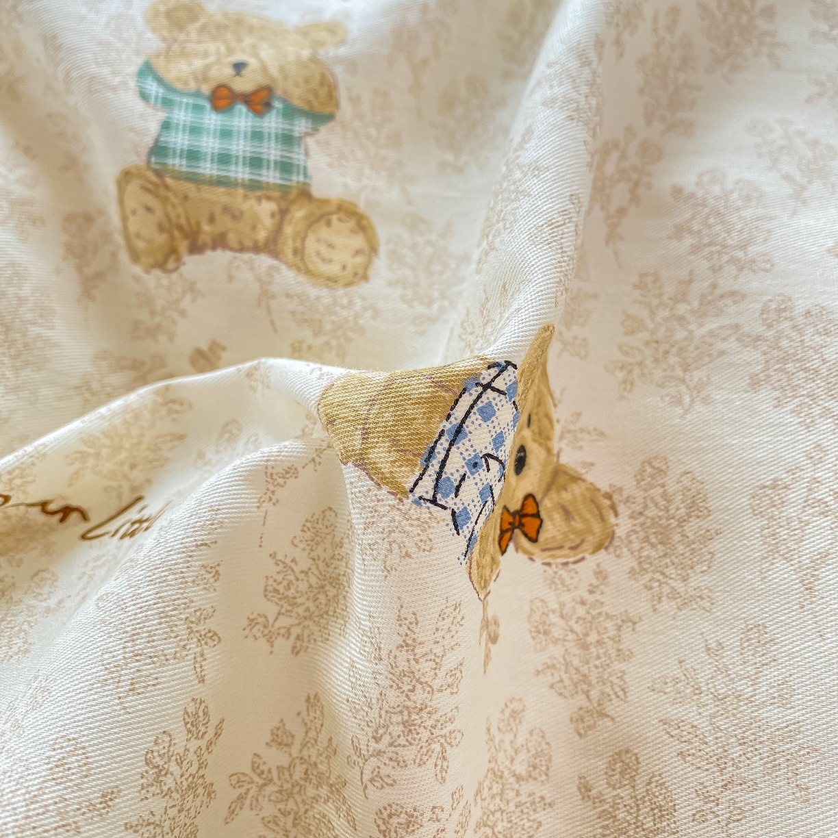 91家纺网 家纺一手货源 找家纺 黑马家居 2025新款13070全棉田园小清新单品被套系列 机器人