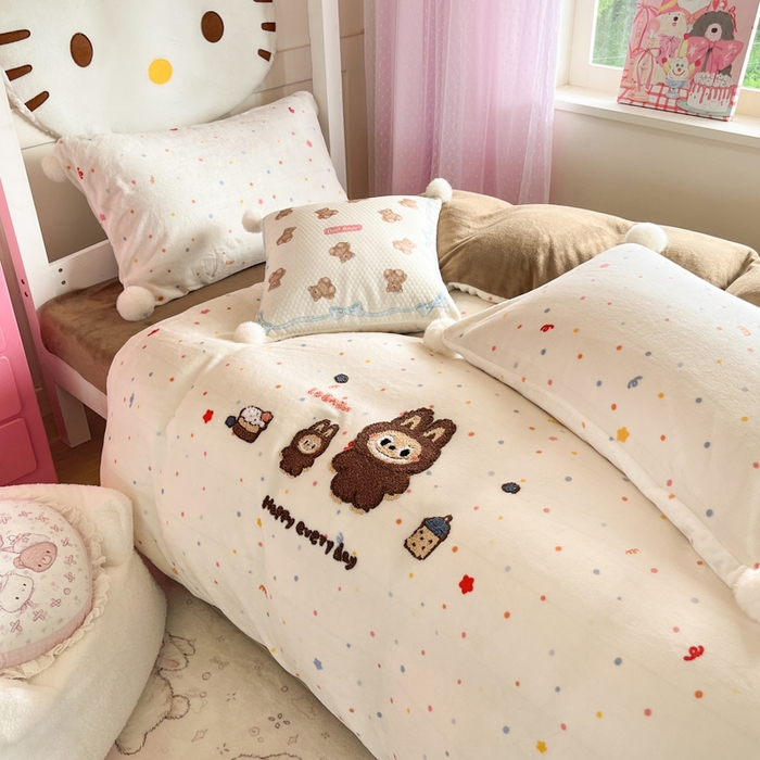 91家纺网 家纺一手货源 找家纺 （总）川悦生活 2025新款牛奶绒绣花LB四件套-小床