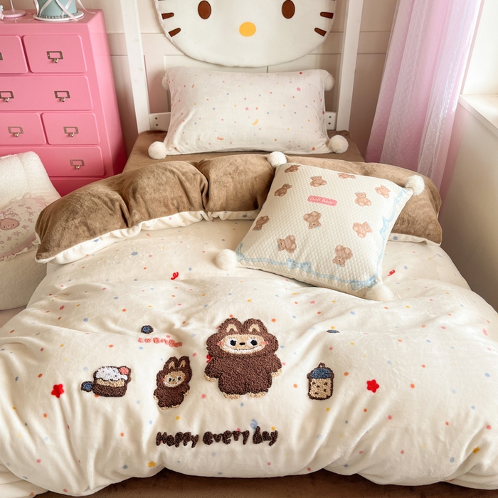 91家纺网 家纺一手货源 找家纺 （总）川悦生活 2025新款牛奶绒绣花LB四件套-小床