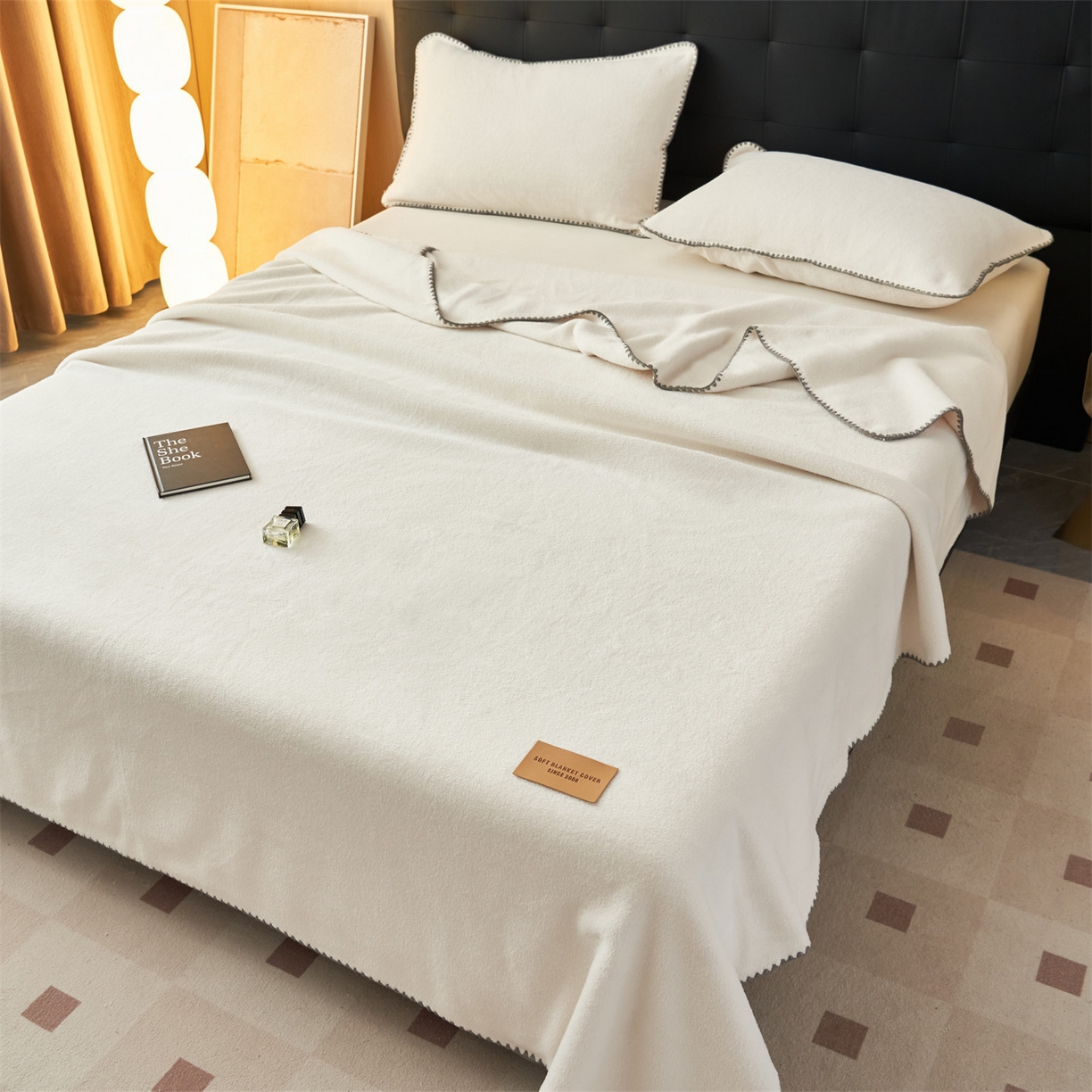 91家纺网 家纺一手货源 找家纺 （总）莱家富 2025新款四季毯羊驼绒三角针边毛毯午睡沙发盖毯子空调毯双层毯