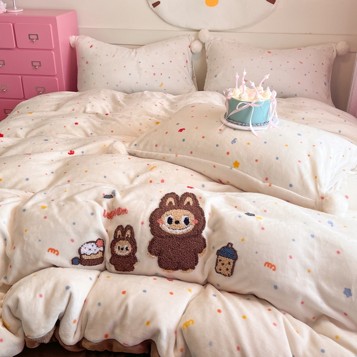 91家纺网 家纺一手货源 找家纺 （总）川悦生活 2025新款牛奶绒绣花LB四件套-大床