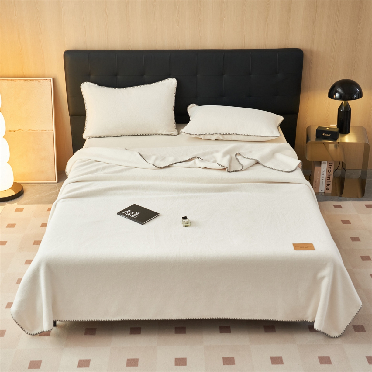 91家纺网 家纺一手货源 找家纺 莱家富 2026新款四季毯羊驼绒三角针边毛毯午睡沙发盖毯空调毯加厚500克双层毯 羊驼绒-白