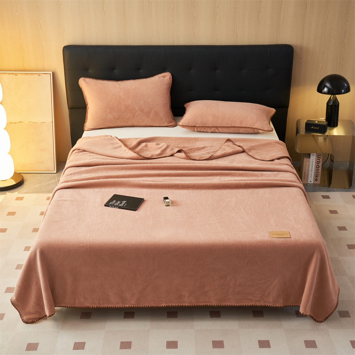 91家纺网 家纺一手货源 找家纺 莱家富 2026新款四季毯羊驼绒三角针边毛毯午睡沙发盖毯空调毯加厚500克双层毯 羊驼绒-焦糖