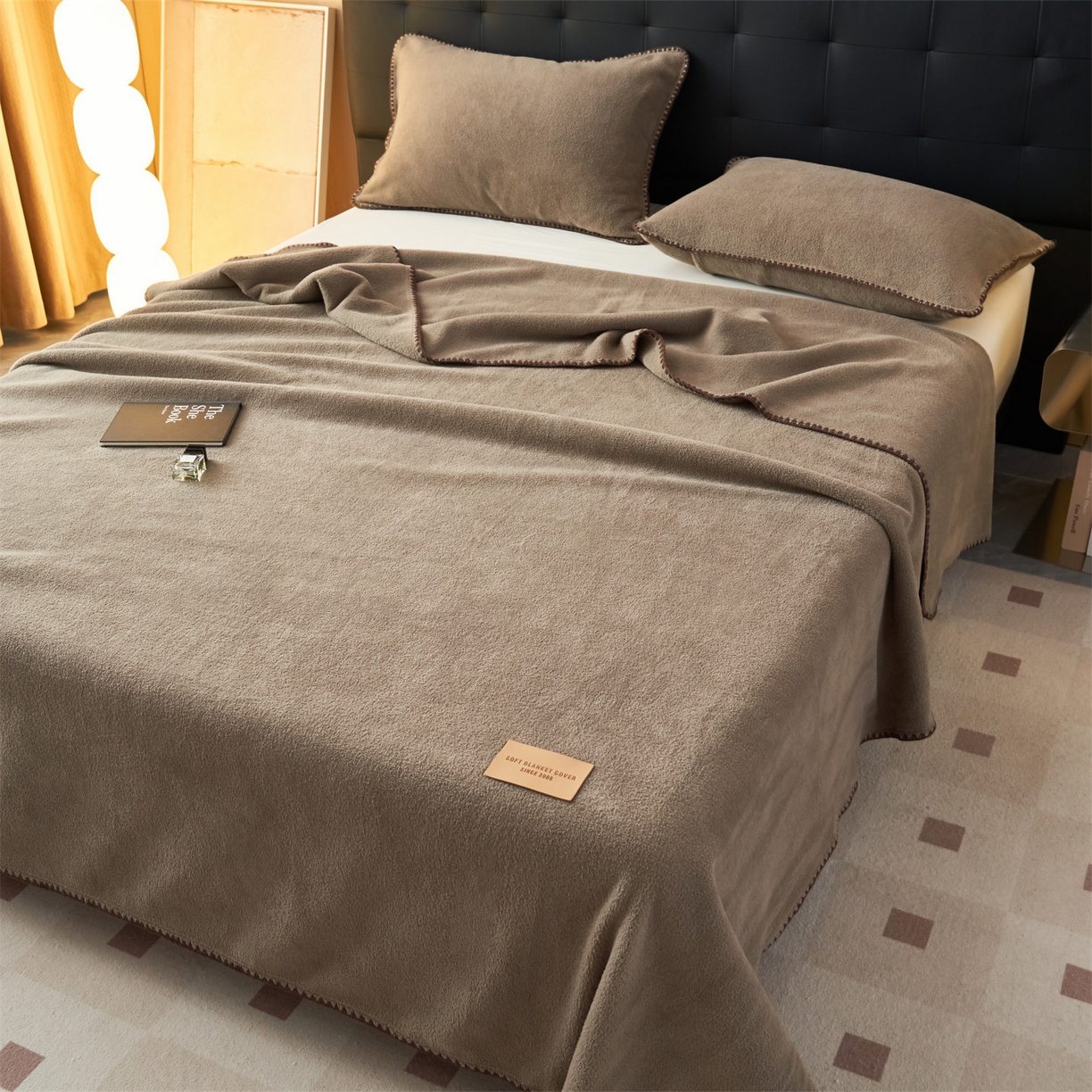 91家纺网 家纺一手货源 找家纺 莱家富 2026新款四季毯羊驼绒三角针边毛毯午睡沙发盖毯空调毯加厚500克双层毯 羊驼绒-咖