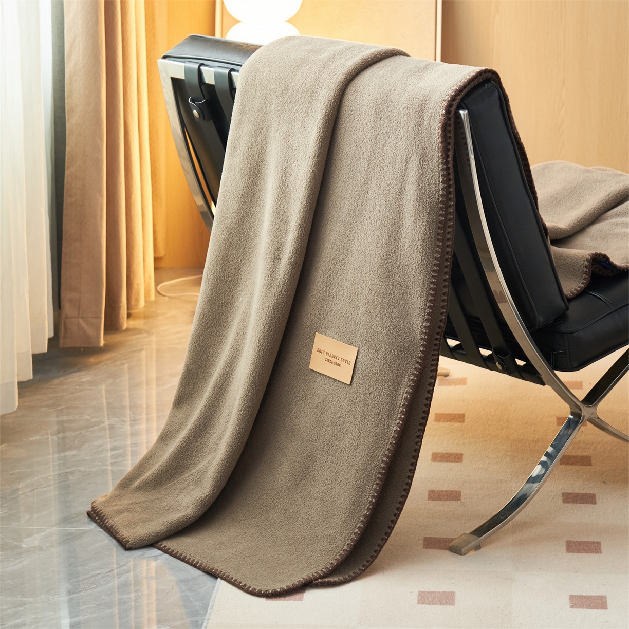 91家纺网 家纺一手货源 找家纺 莱家富 2026新款四季毯羊驼绒三角针边毛毯午睡沙发盖毯空调毯加厚500克双层毯 羊驼绒-咖