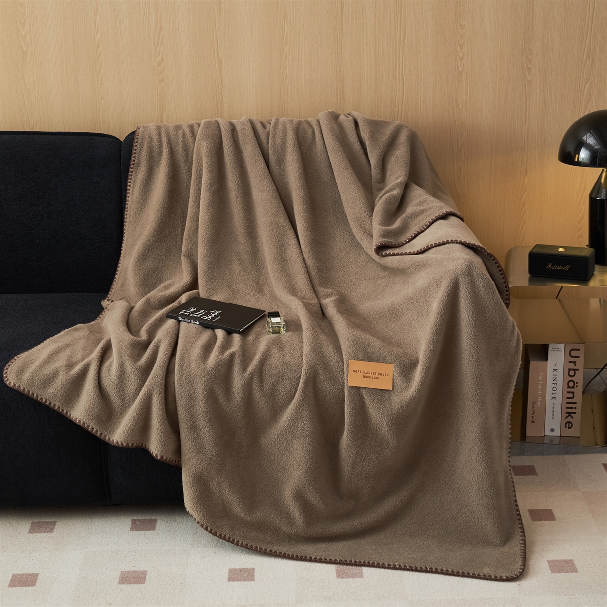 91家纺网 家纺一手货源 找家纺 莱家富 2026新款四季毯羊驼绒三角针边毛毯午睡沙发盖毯空调毯加厚500克双层毯 羊驼绒-咖