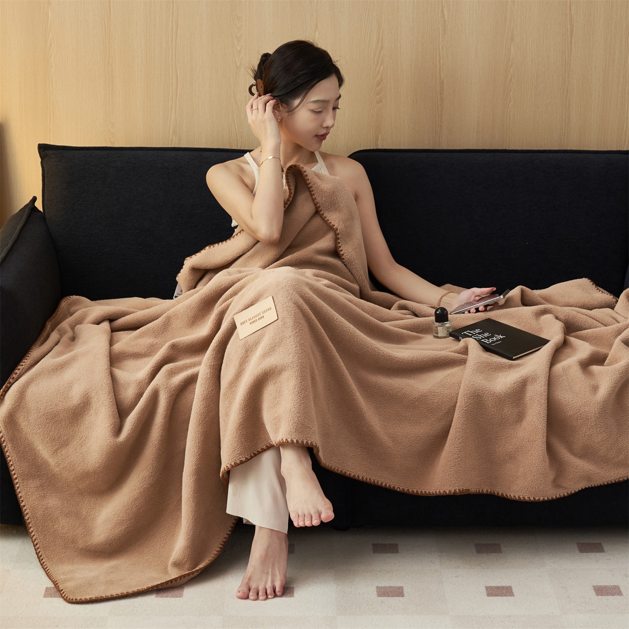 91家纺网 家纺一手货源 找家纺 莱家富 2026新款四季毯羊驼绒三角针边毛毯午睡沙发盖毯空调毯加厚500克双层毯 羊驼绒-卡其