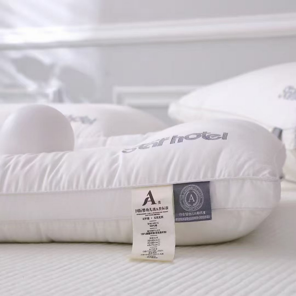 91家纺网 家纺一手货源 找家纺 云熙枕业 2025新款酒店全棉立体单边定型羽丝护颈枕枕头枕芯 定型中枕