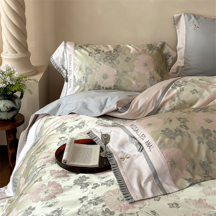 91家纺网 家纺一手货源 找家纺 宏羽纺家纺 2025新款100s全棉纯棉贡缎法式刺绣花边四件套 欧碧绿