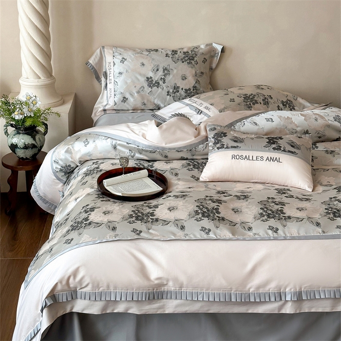 91家纺网 家纺一手货源 找家纺 宏羽纺家纺 2025新款100s全棉纯棉贡缎法式刺绣花边四件套 月魄灰