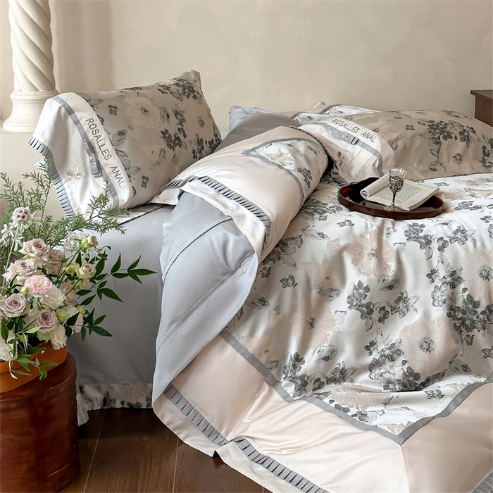 91家纺网 家纺一手货源 找家纺 宏羽纺家纺 2025新款100s全棉纯棉贡缎法式刺绣花边四件套 月魄灰