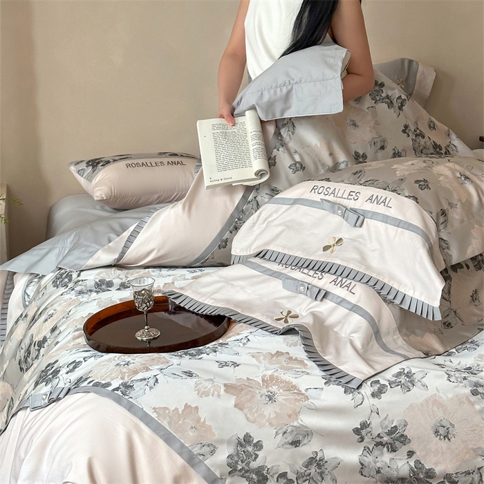 91家纺网 家纺一手货源 找家纺 宏羽纺家纺 2025新款100s全棉纯棉贡缎法式刺绣花边四件套 月魄灰