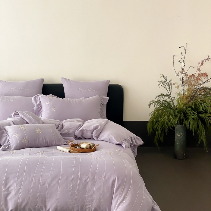 91家纺网 家纺一手货源 找家纺 （总）曼布缇2025新款A类全棉双层纱绣花款四件套-花予（券后控价：338/358起 会员减20）