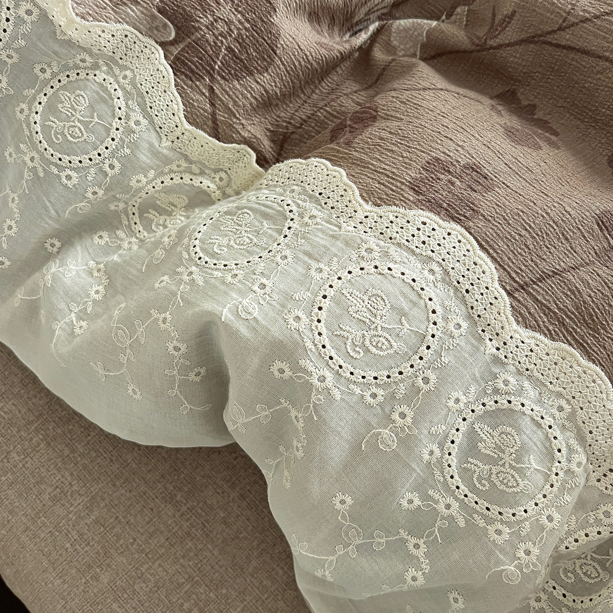 91家纺网 家纺一手货源 找家纺 一比一家纺 2026秋冬新品高克重原麻复古全棉花边棉麻侘寂风原麻四件套 （控价99元） 晓梦