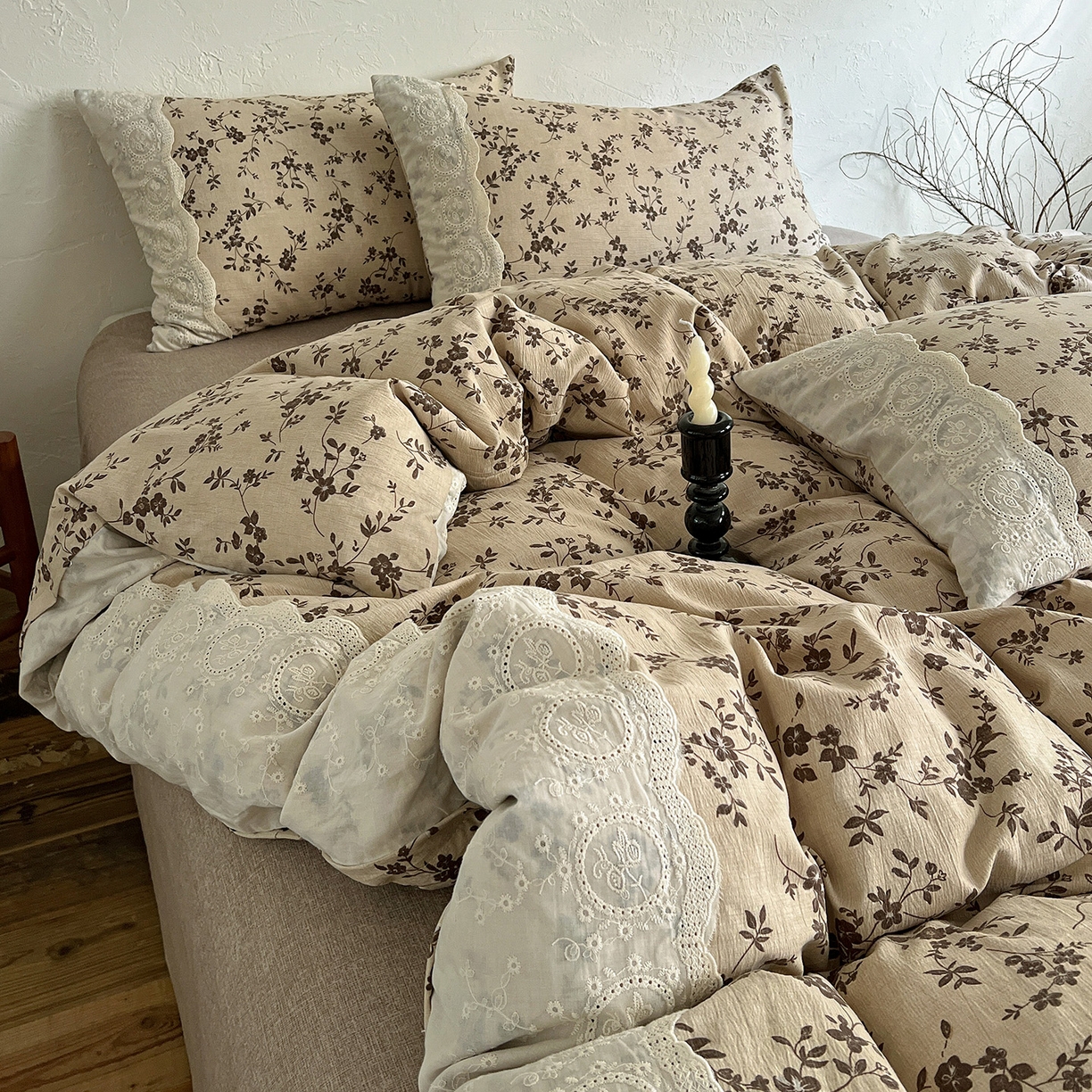 91家纺网 家纺一手货源 找家纺 一比一家纺 2025秋冬新品高克重原麻复古全棉花边棉麻侘寂风原麻四件套 （控价99元） 茶里