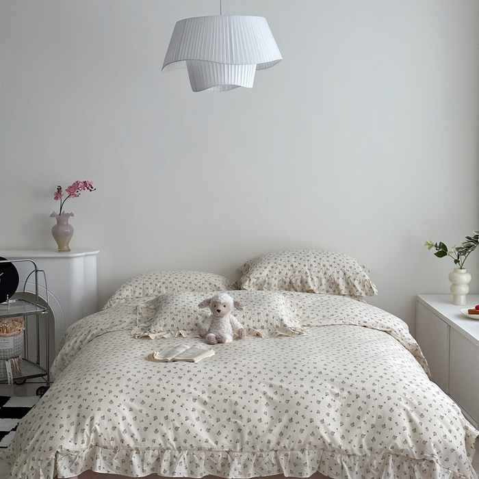 91家纺网 家纺一手货源 找家纺 佰织鑫家居 2025新款全棉纯棉砂洗棉花床盖三件套 山茶花