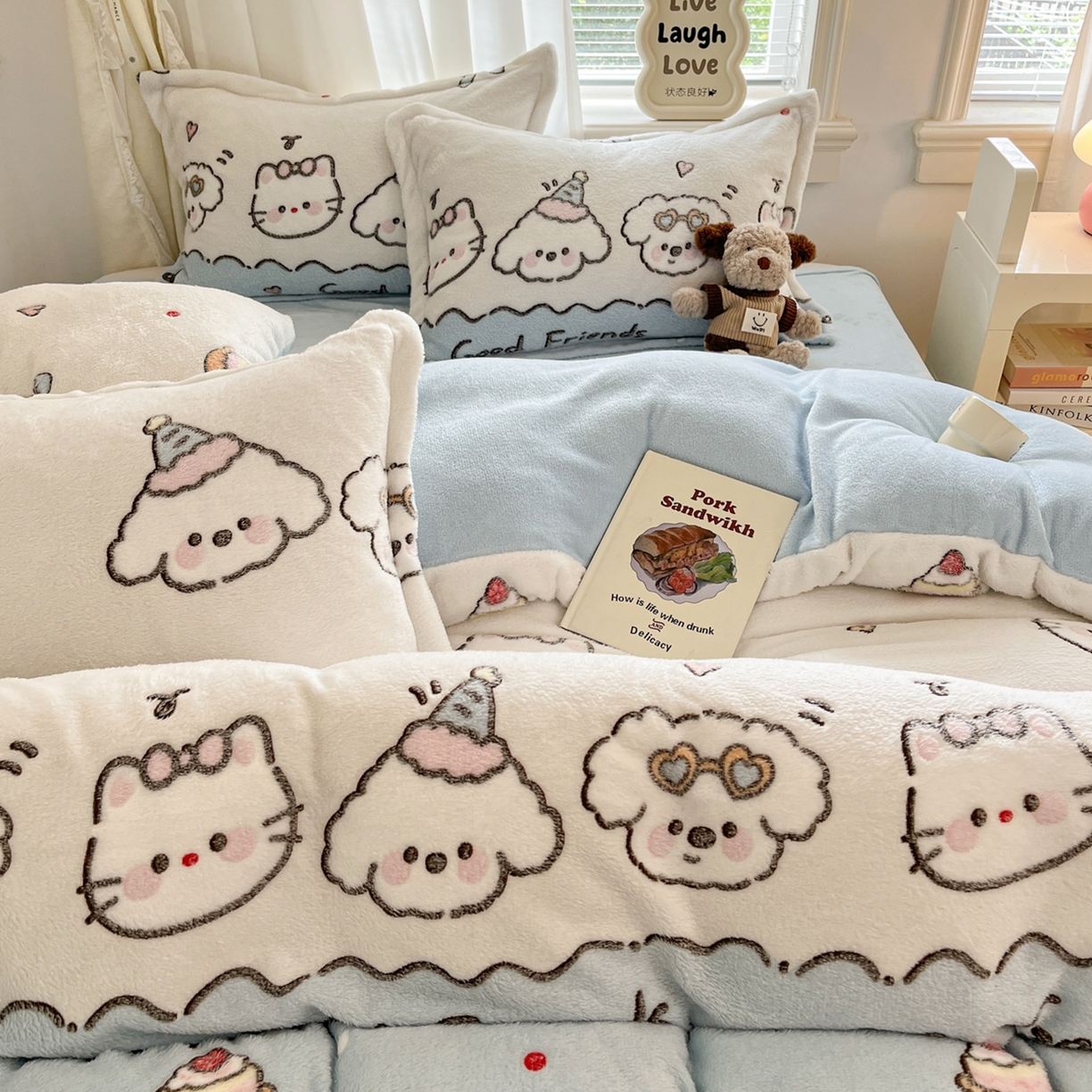 91家纺网 家纺一手货源 找家纺 川悦生活2025新款立体雪花绒印花大床四件套系列二场景二 快乐派对