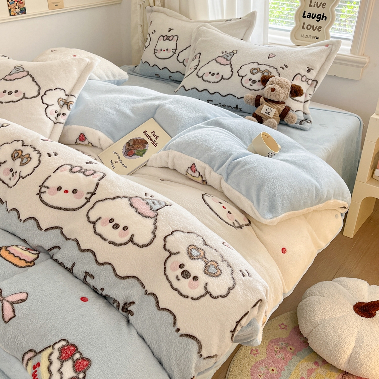 91家纺网 家纺一手货源 找家纺 川悦生活2025新款立体雪花绒印花大床四件套系列二场景二 快乐派对