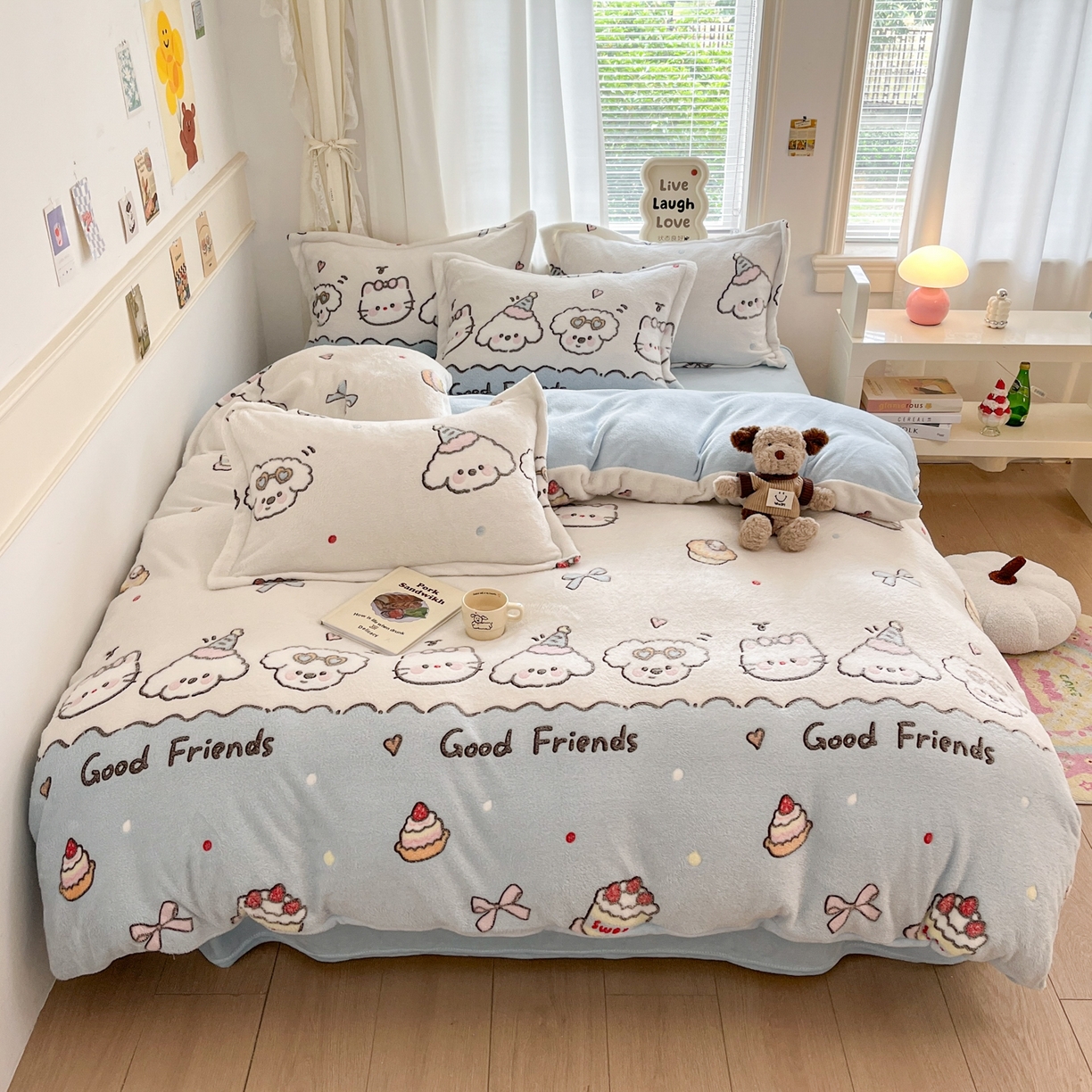 91家纺网 家纺一手货源 找家纺 川悦生活2025新款立体雪花绒印花大床四件套系列二场景二 快乐派对