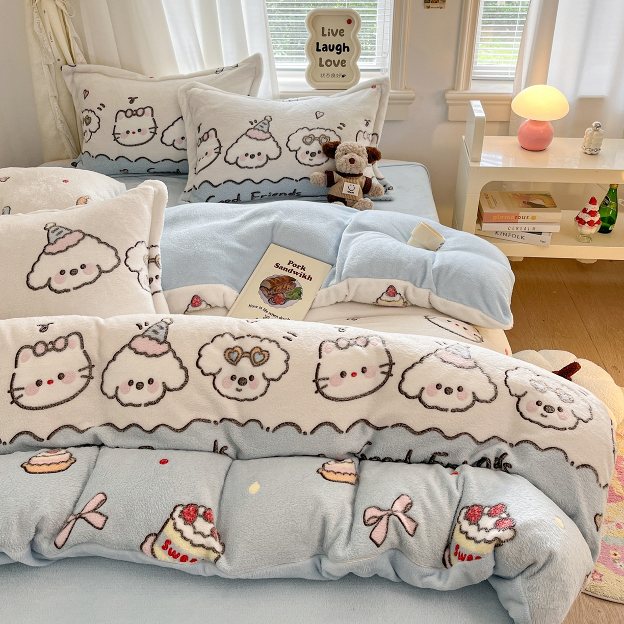 91家纺网 家纺一手货源 找家纺 川悦生活2025新款立体雪花绒印花大床四件套系列二场景二 快乐派对