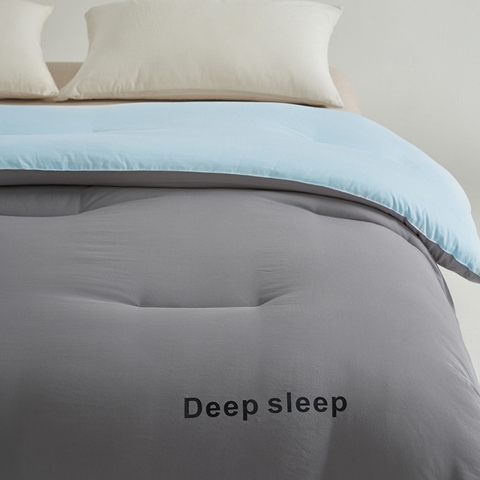 91家纺网 家纺一手货源 找家纺 闲鱼家纺 2025新款某朵同款深睡眠2.0冬被被子被芯 浅灰+克莱因蓝