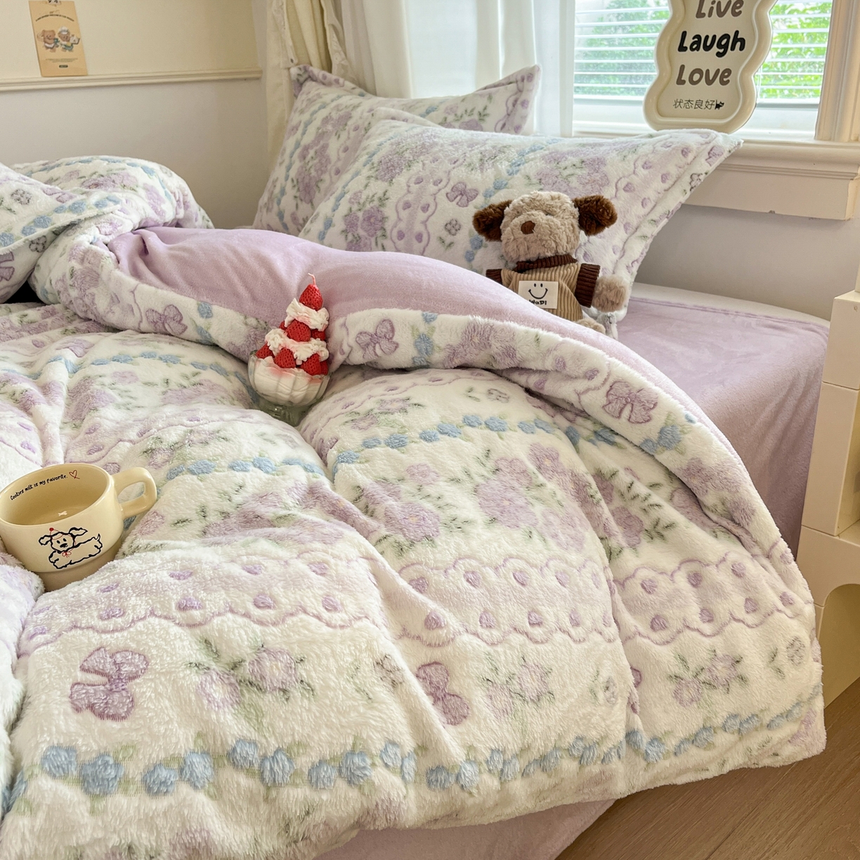 91家纺网 家纺一手货源 找家纺 川悦生活2025新款立体雪花绒印花大床四件套系列二场景二 香芋花田