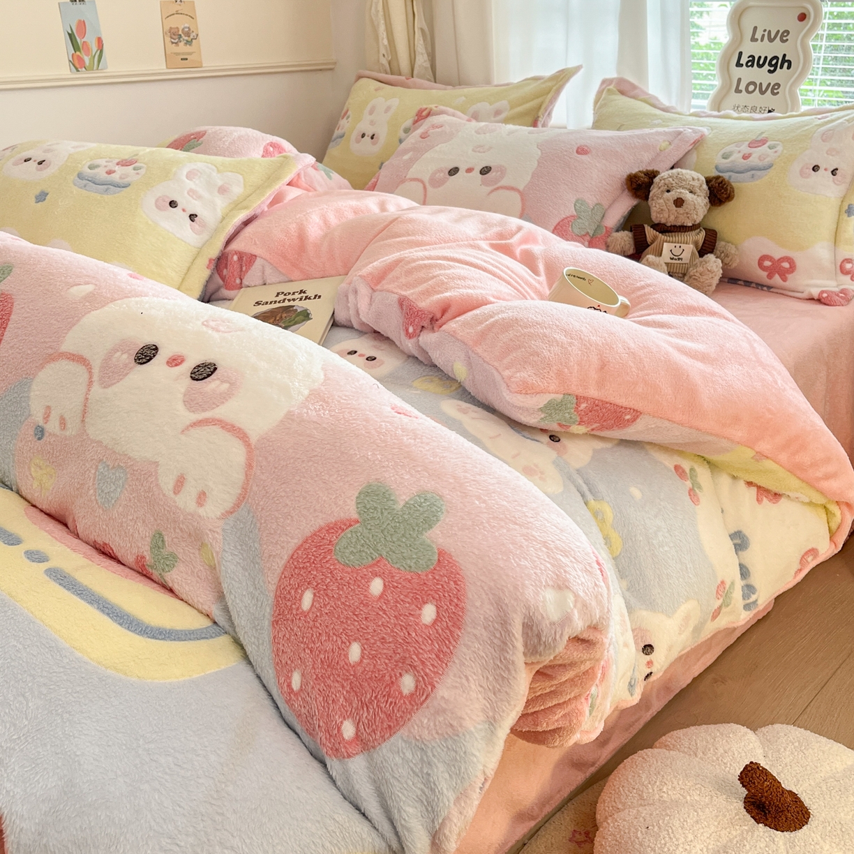 91家纺网 家纺一手货源 找家纺 （总）川悦生活2025新款立体雪花绒印花大床四件套系列二场景二