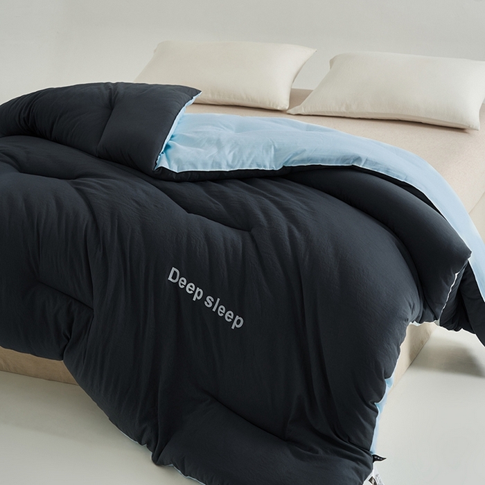 91家纺网 家纺一手货源 找家纺 闲鱼家纺 2025新款某朵同款深睡眠2.0冬被被子被芯 深灰+克莱因蓝