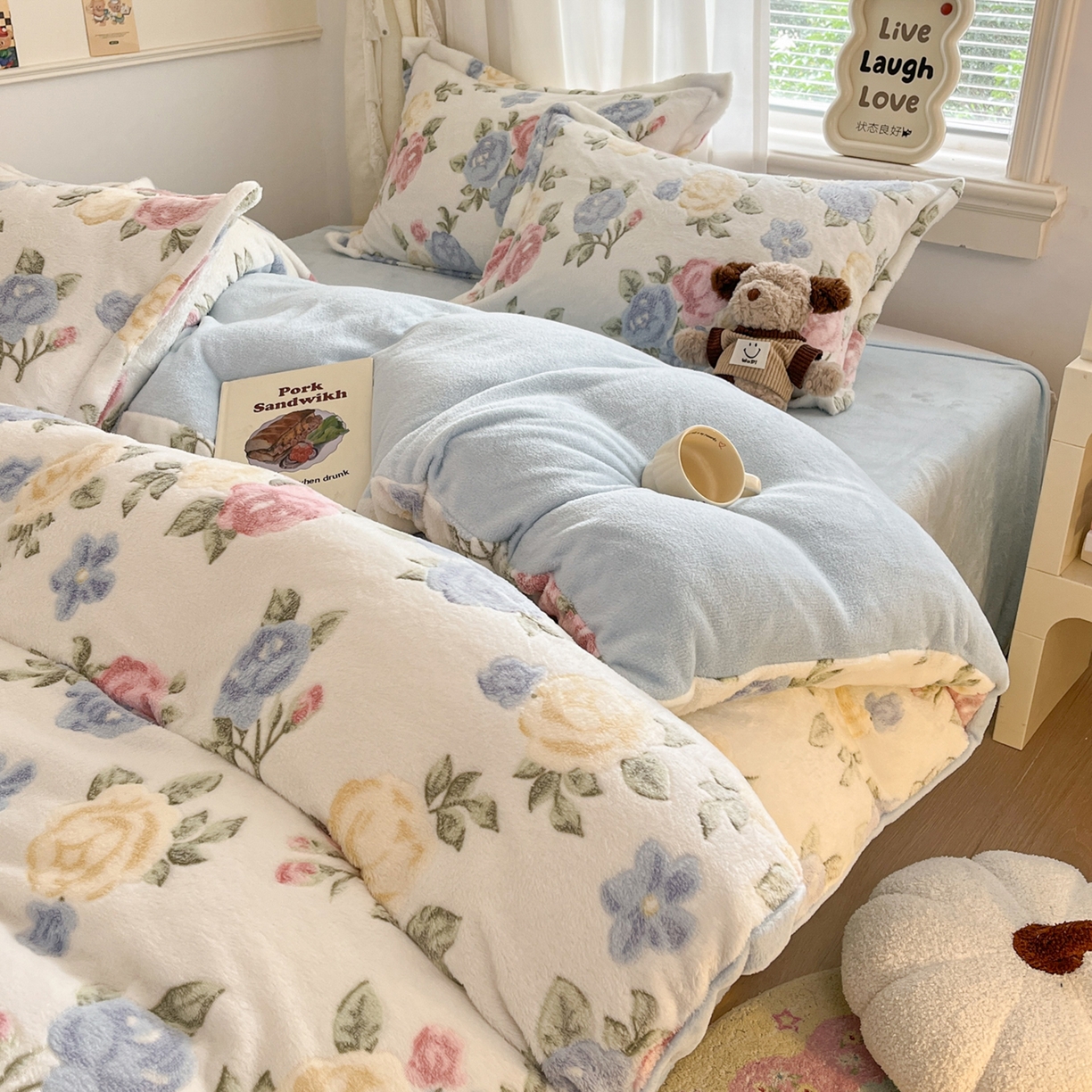 91家纺网 家纺一手货源 找家纺 川悦生活2025新款立体雪花绒印花大床四件套系列二场景二 西柚花花