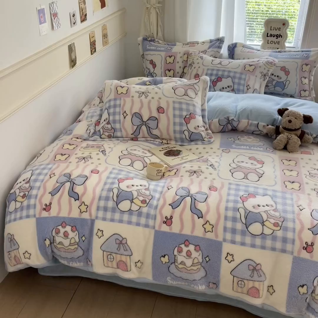 91家纺网 家纺一手货源 找家纺 川悦生活2025新款立体雪花绒印花大床四件套系列二场景二 小喵甜心