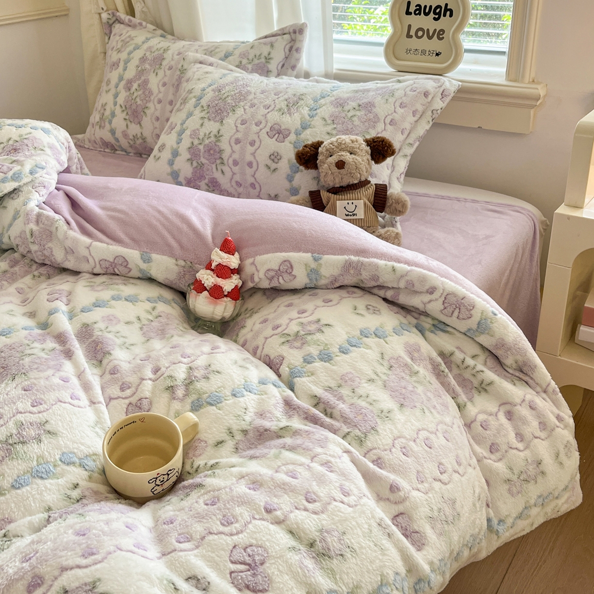 91家纺网 家纺一手货源 找家纺 川悦生活2025新款立体雪花绒印花大床四件套系列二场景二 香芋花田