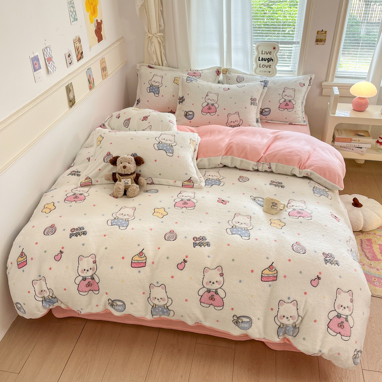 91家纺网 家纺一手货源 找家纺 川悦生活2025新款立体雪花绒印花大床四件套系列二场景二 派对西高地