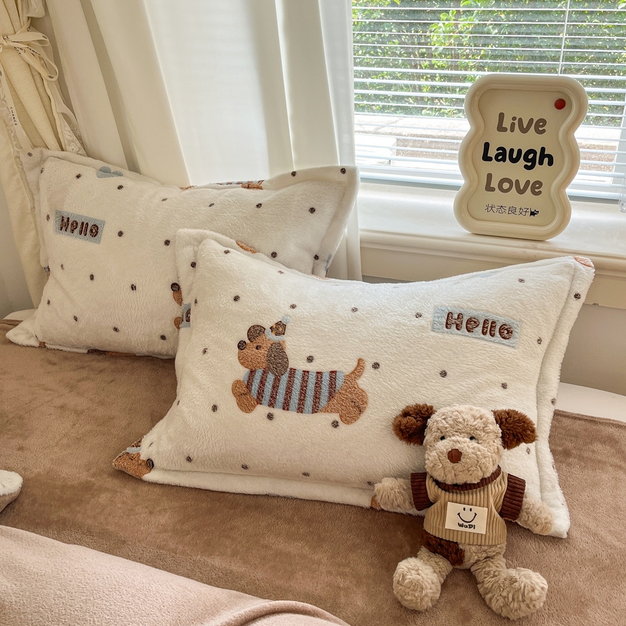 91家纺网 家纺一手货源 找家纺 川悦生活2025新款立体雪花绒印花大床四件套系列二场景二 腊肠小点