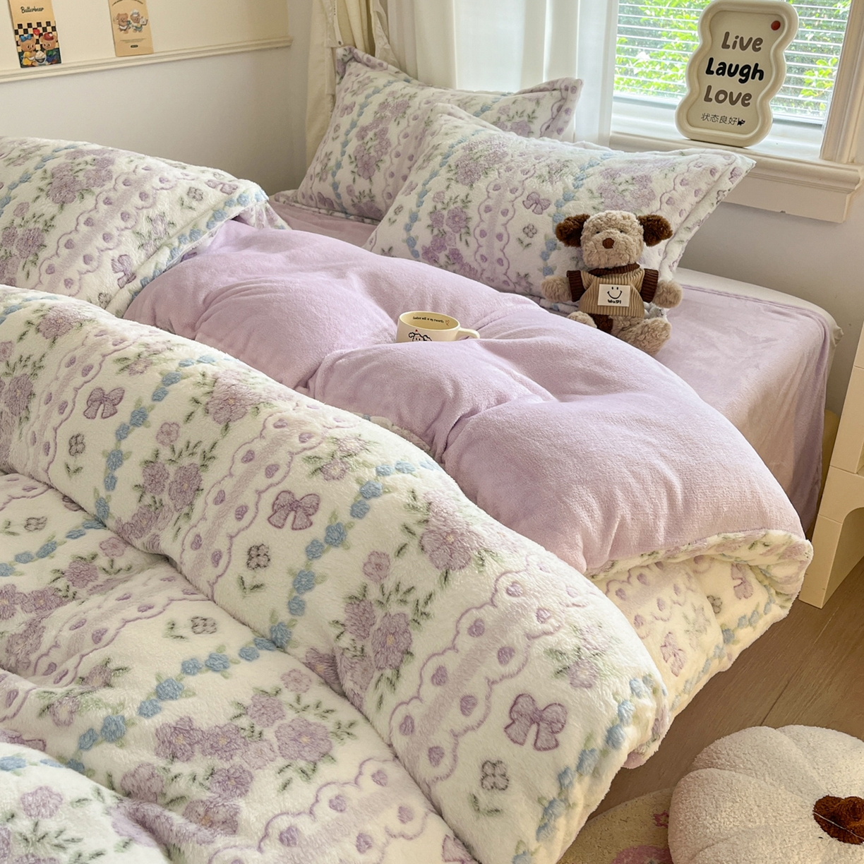 91家纺网 家纺一手货源 找家纺 川悦生活2025新款立体雪花绒印花大床四件套系列二场景二 香芋花田