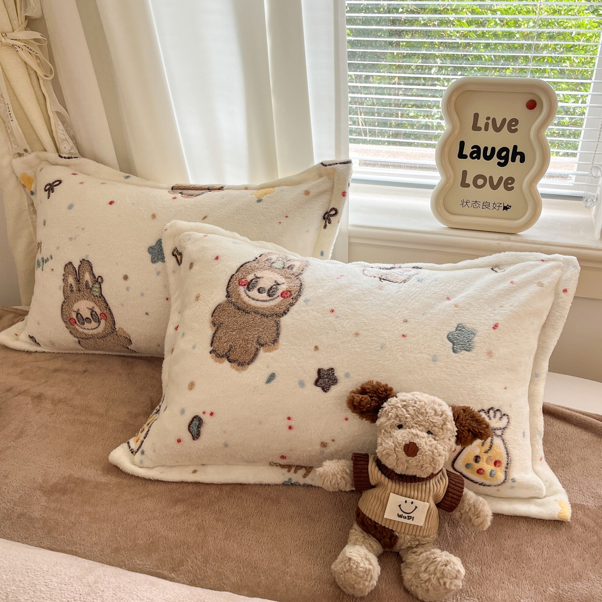 91家纺网 家纺一手货源 找家纺 川悦生活2025新款立体雪花绒印花大床四件套系列二场景二 巧克力宝贝