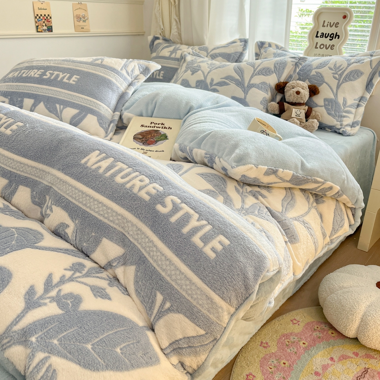 川悦生活2025新款立体雪花绒印花大床四件套系列二场景二 月桂-蓝