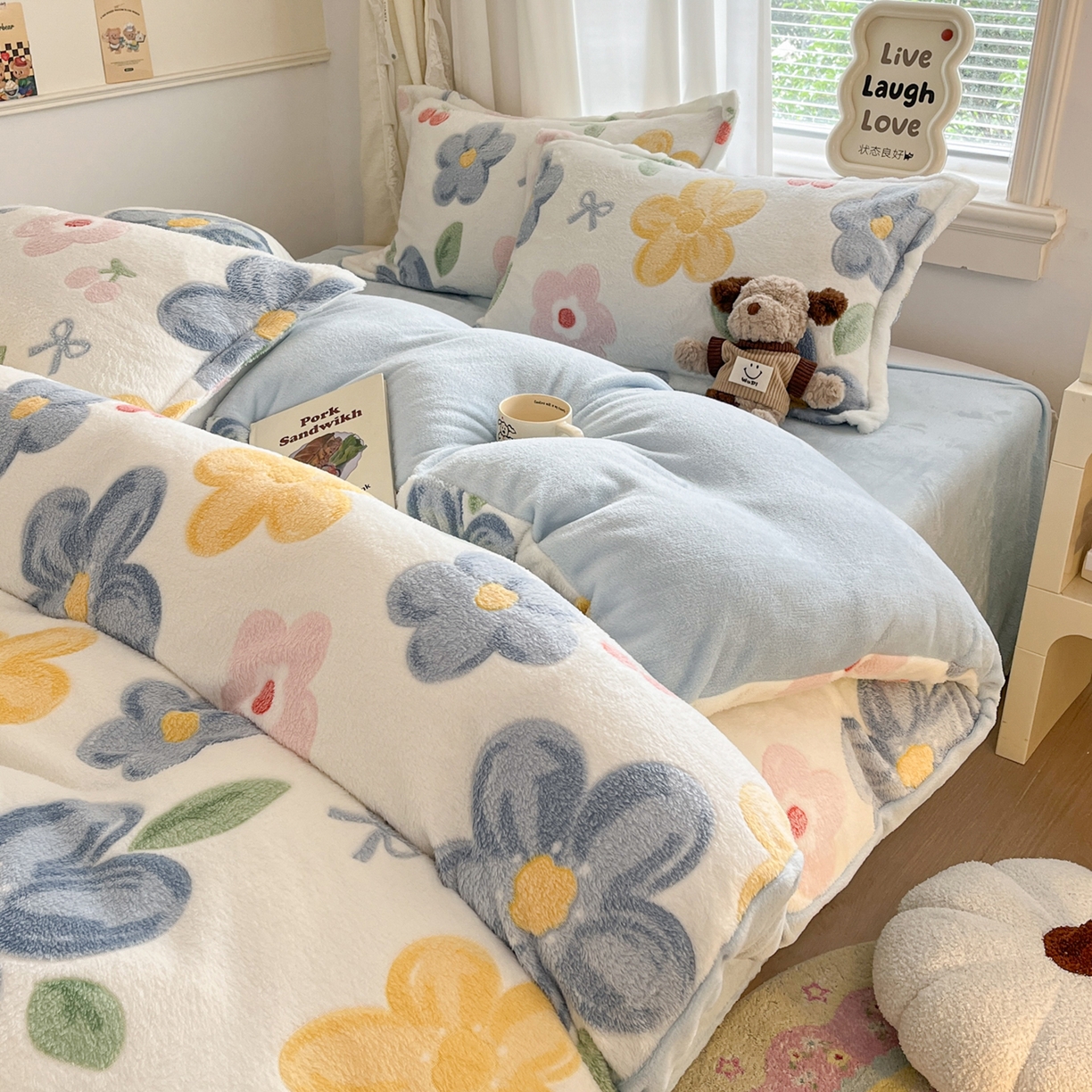 91家纺网 家纺一手货源 找家纺 川悦生活2025新款立体雪花绒印花大床四件套系列二场景二 半暖花朵