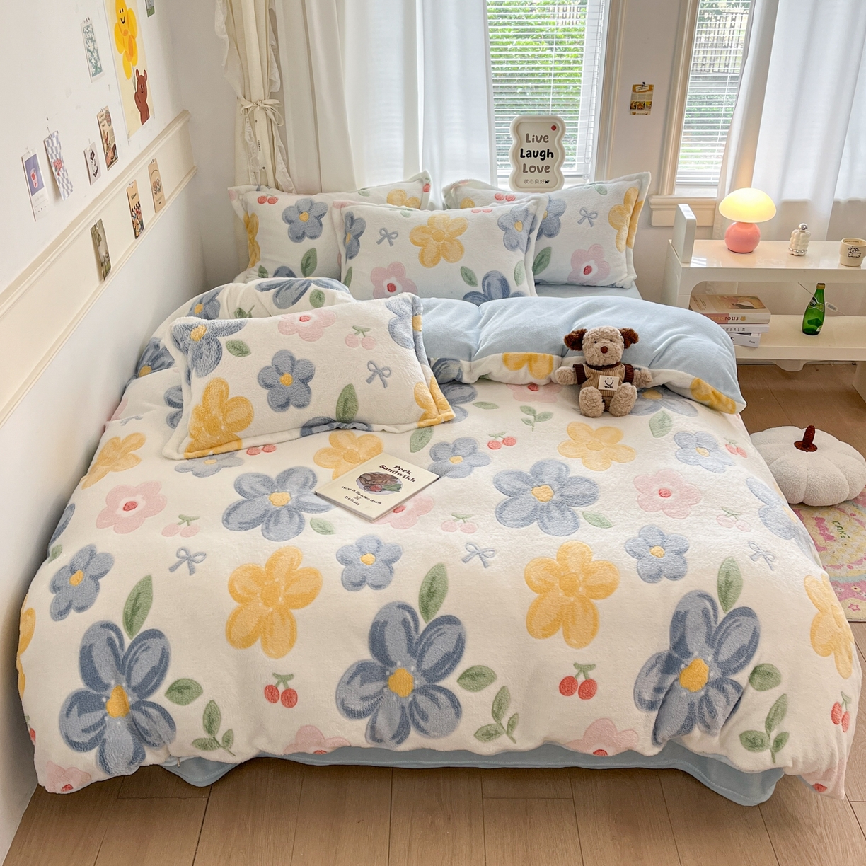 91家纺网 家纺一手货源 找家纺 川悦生活2025新款立体雪花绒印花大床四件套系列二场景二 半暖花朵