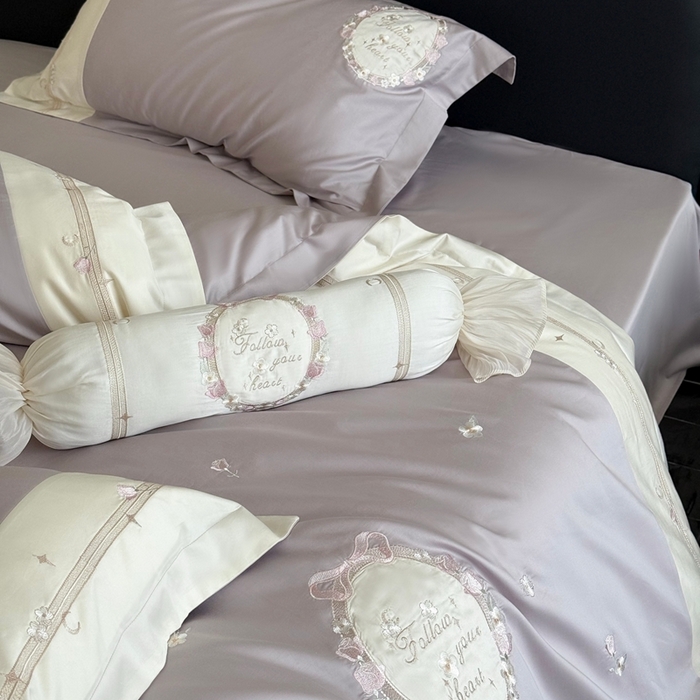 91家纺网 家纺一手货源 找家纺 鹿班家居2025新款秋冬100S长绒棉精密刺绣系列——浅梦落樱(标准会员-20） 紫色