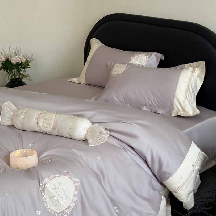 91家纺网 家纺一手货源 找家纺 鹿班家居2025新款秋冬100S长绒棉精密刺绣系列——浅梦落樱(标准会员-20） 紫色